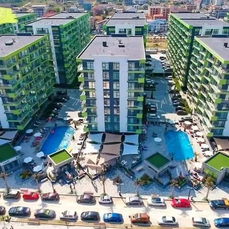 Superb Sea Side 3 - Pool & شقة