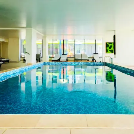 Superb Sea Side 3 - Pool & شقة *